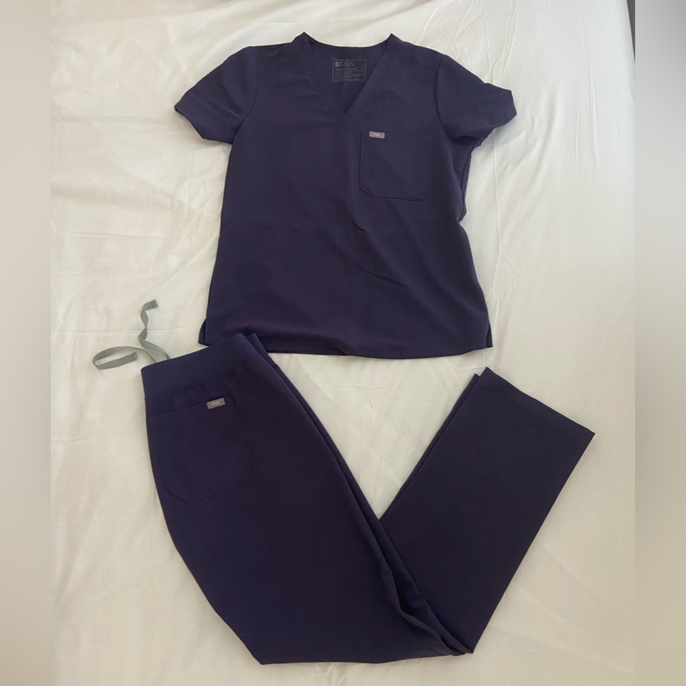 Plum Scrub Set from Figs